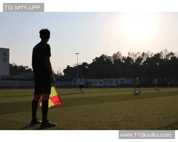 精彩五人制草根足球比赛直播尽在眼前快来一起见证激情与梦想的碰撞