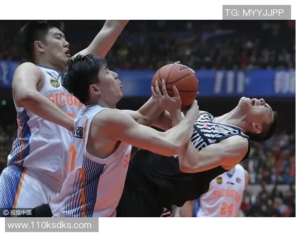 四川与辽宁2016年对决回顾：激情碰撞与精彩瞬间的篮球盛宴